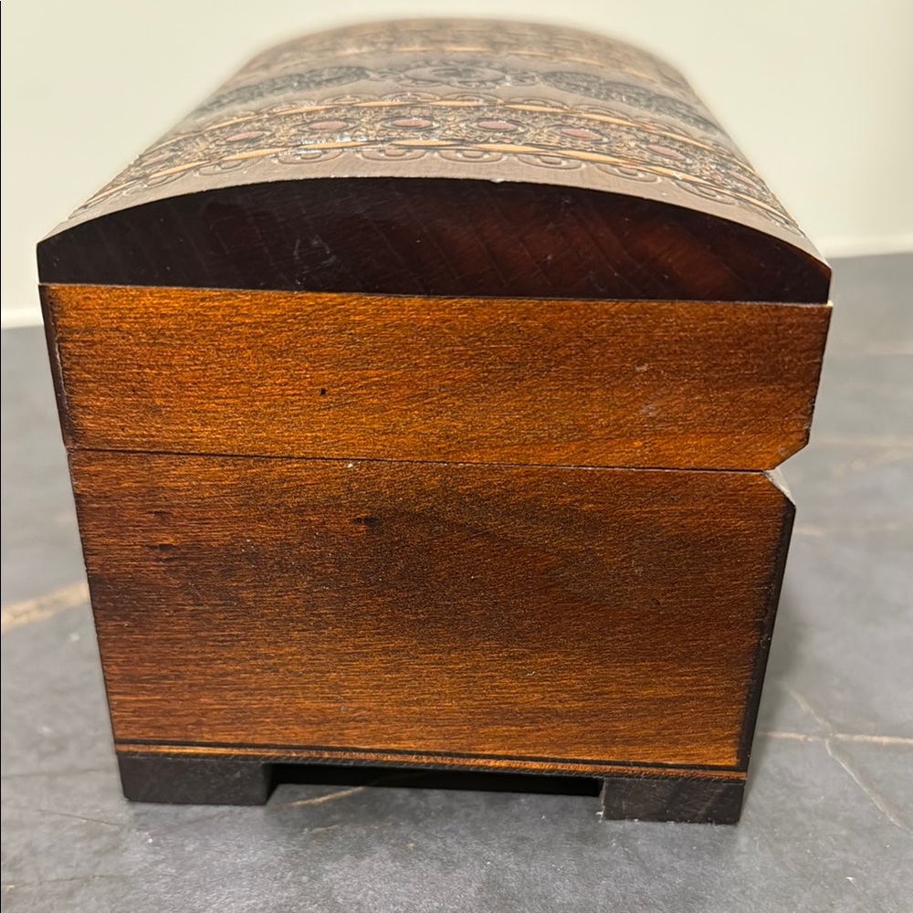 Handcrafted Wooden Decorative Box - Picture 5 of 6